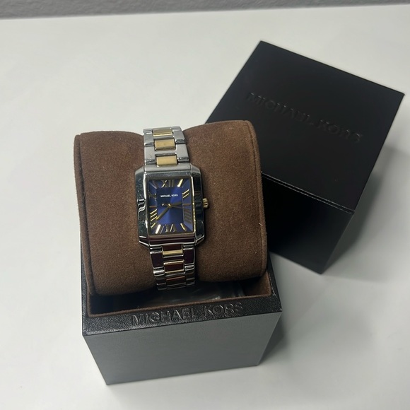 Michael Kors Accessories - MICHAEL KORS WATCH